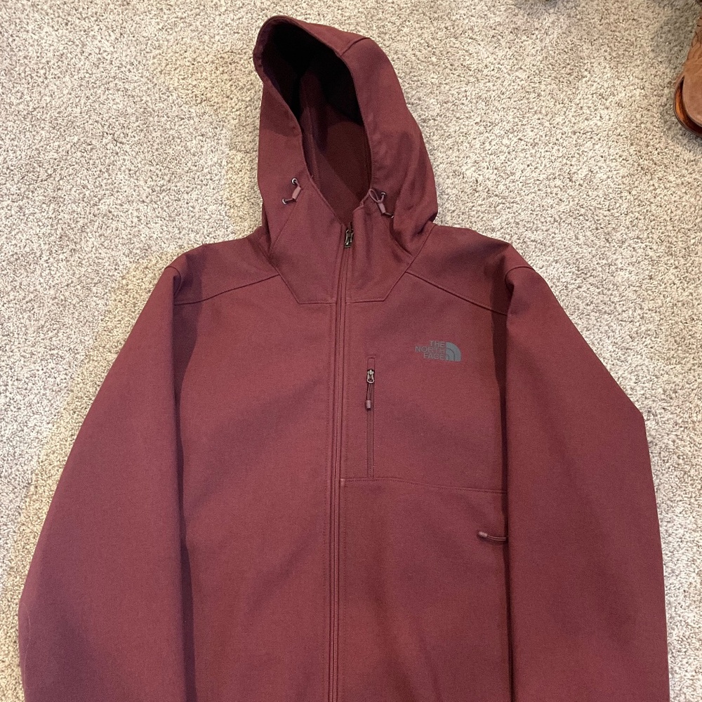 Men’s North Face Hooded Windwall Jacket size Large